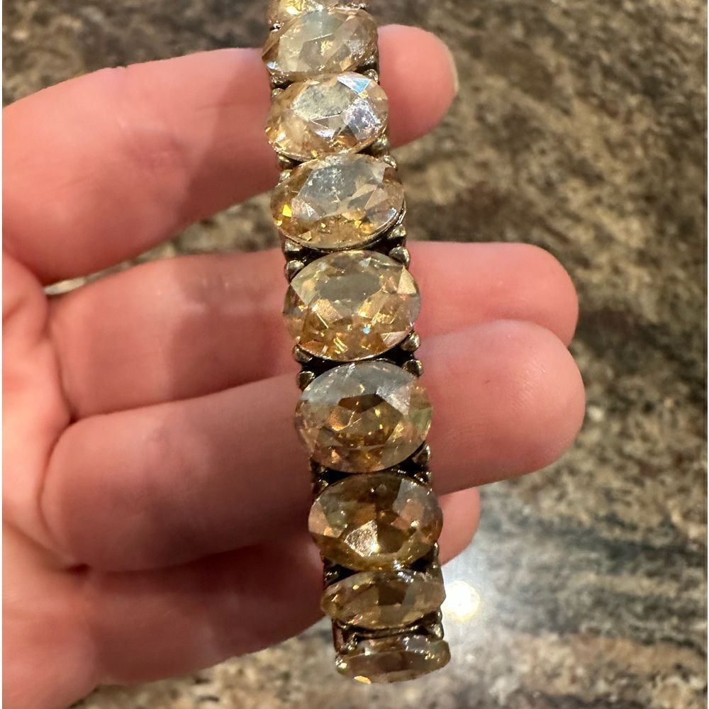 Ashley Cooper medium size gemstone stretch bracelet